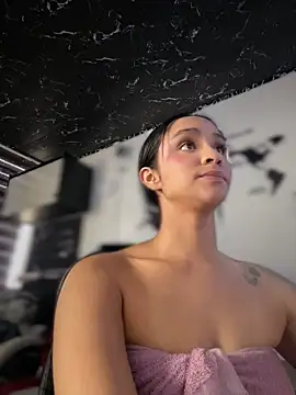 Isabella-Teen webcam