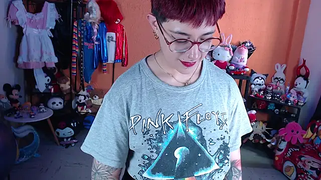 MissMiia2 webcam