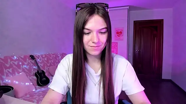 luna_lust_212 webcam