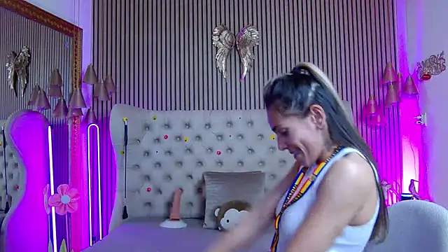 PlayfulShow webcam