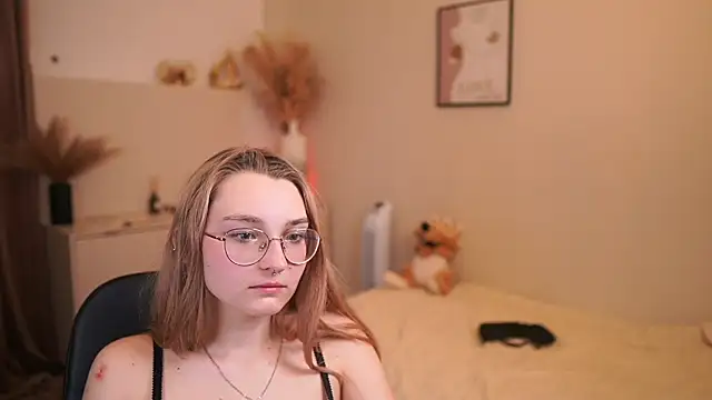 Sophielux18 webcam