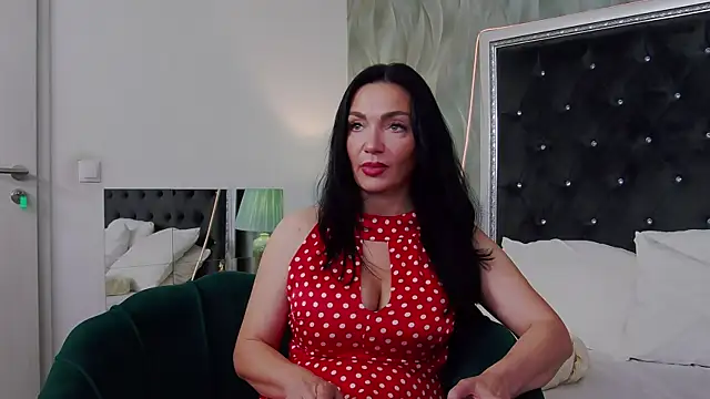 gracemontclaire - GraceMontclaire's free webcam - UK Sex Cams