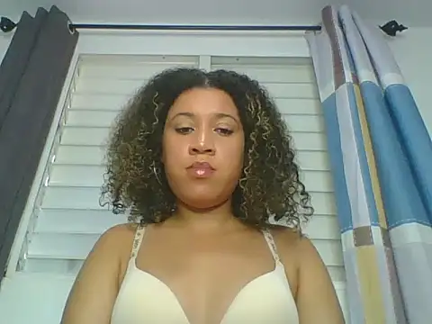 the_geisha_2021k webcam