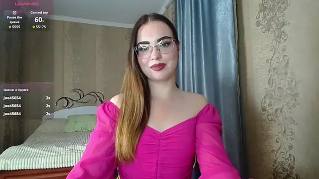 Leila_Kissyu webcam