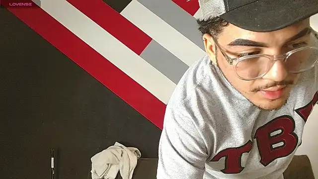 Zac_Golden webcam