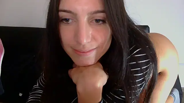 petitebelu webcam
