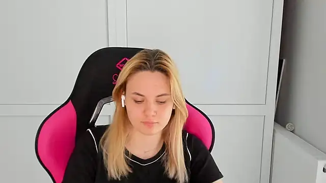 Emma_starrs_ webcam