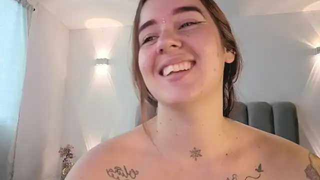 AlliceLover webcam