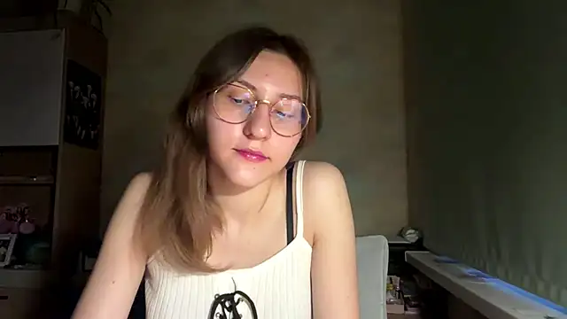 Miaaa_Moon webcam