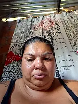 Juli_Powl webcam