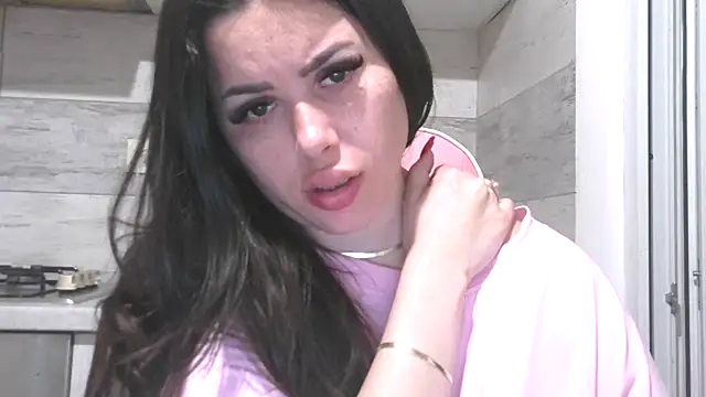 LovelyJulliette webcam
