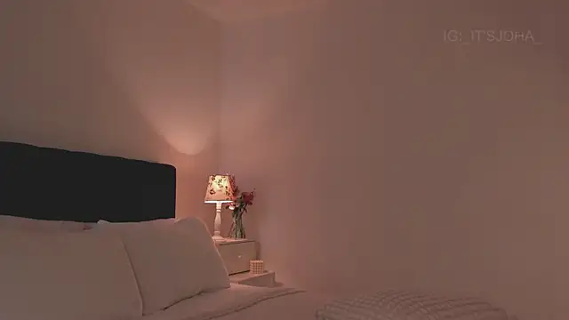 Lovinggirl_ webcam