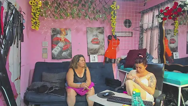 lesbiancuple webcam