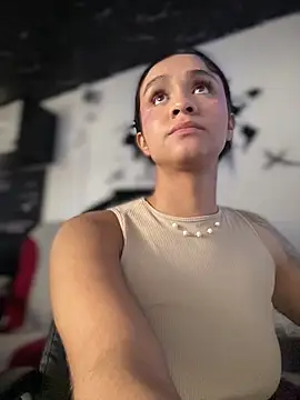 Isabella-Teen webcam
