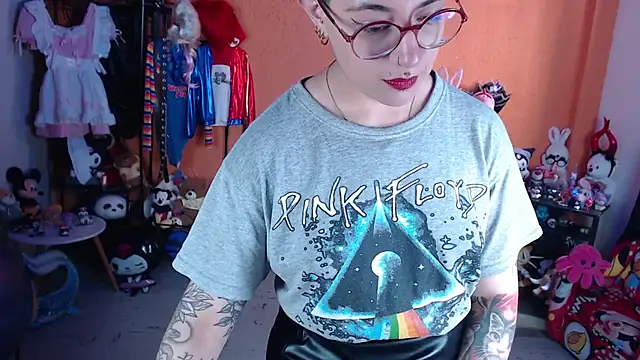 MissMiia2 webcam