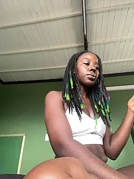 thechocolatepeach live sex cam