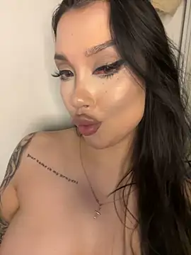 kiss_lissa - Kiss_Lissa's free webcam - UK Sex Cams