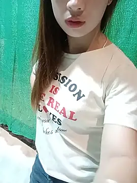 ngocnga2 - Ngocnga2's free webcam - UK Sex Cams