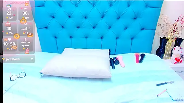 Nayla_Garner webcam
