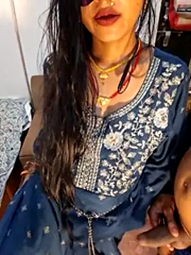 Hot_SALONI_21 webcam