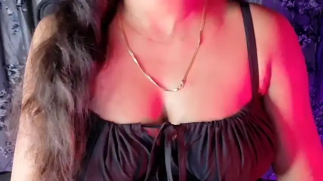SilkenSundari webcam