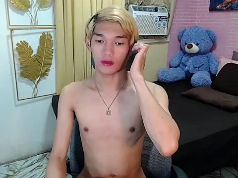 urasian_john18 webcam