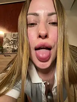 AlisaWhite webcam