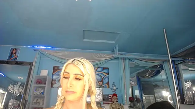 ADRIANNA_FOX webcam