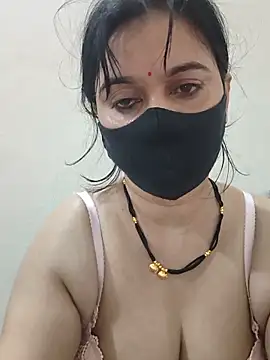 HeartlessGirl webcam
