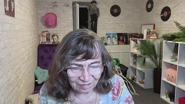 Betty_Brick webcam