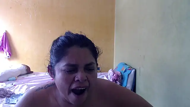 yulieth_bbw webcam