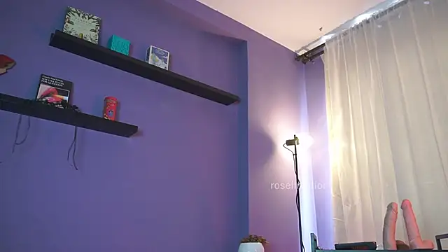 Modella: roselinedior