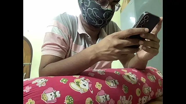 Slave_Aryan webcam