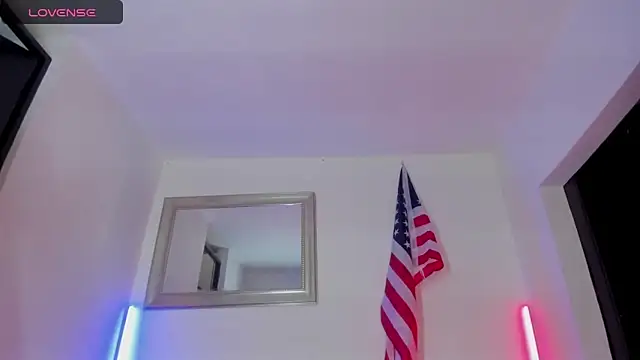 Naughty_Blue webcam