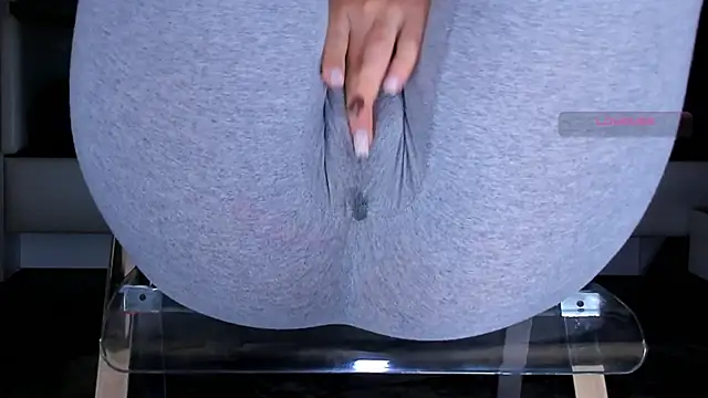 Cameltoe_squirt_inPants webcam