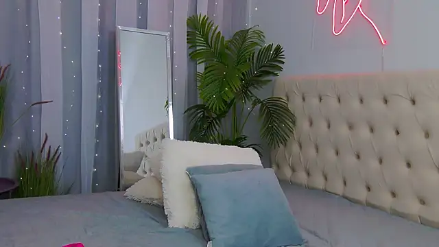 NicoleRosss webcam