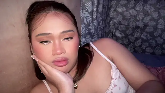 Exotic_alyssa69 webcam