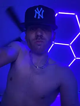 Cloudd_Kingg_Iceyyy webcam