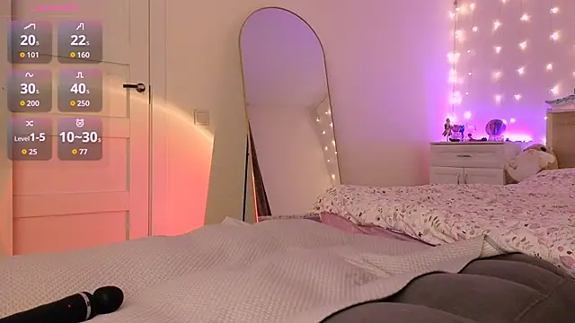 RebeccaAster webcam