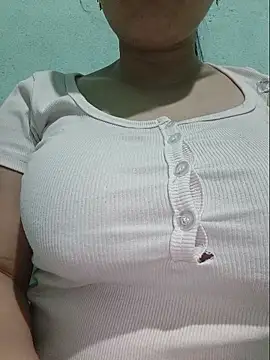 Shine_Mai webcam