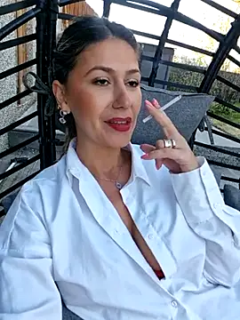 CelynaRoss webcam