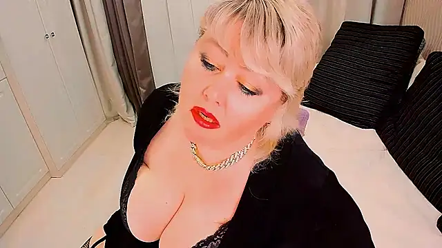 BIGTITSBBW webcam