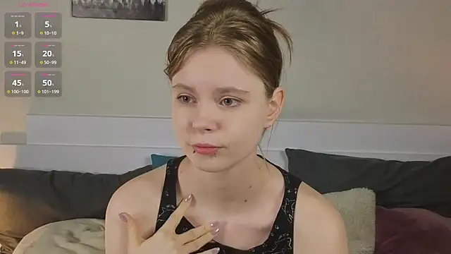 JulietteRain live sex cam