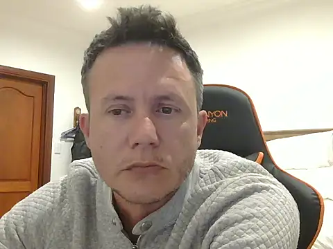 TroyDieselXXX webcam