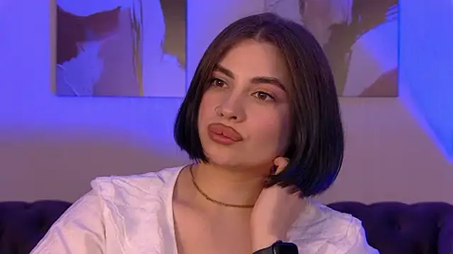 AdrianaToress webcam