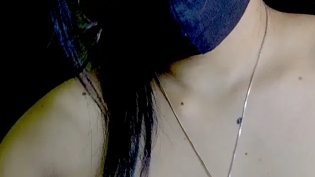 sexyhoney27 webcam