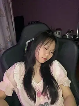 Emely-lysea webcam