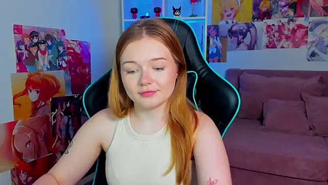 ElinaVale webcam