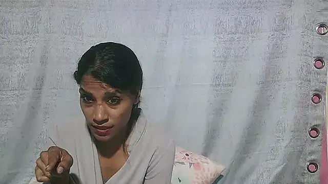 SexyIndianSky69 webcam