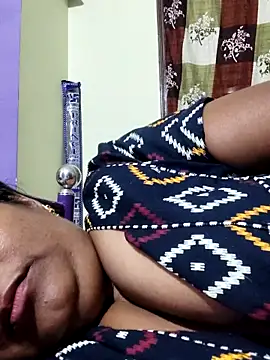 yamini1431 webcam